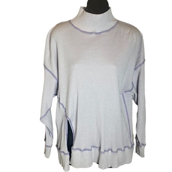 Urban outfitters long sleeve turtleneck waffle weave shirt small thermal slit - Picture 1 of 8